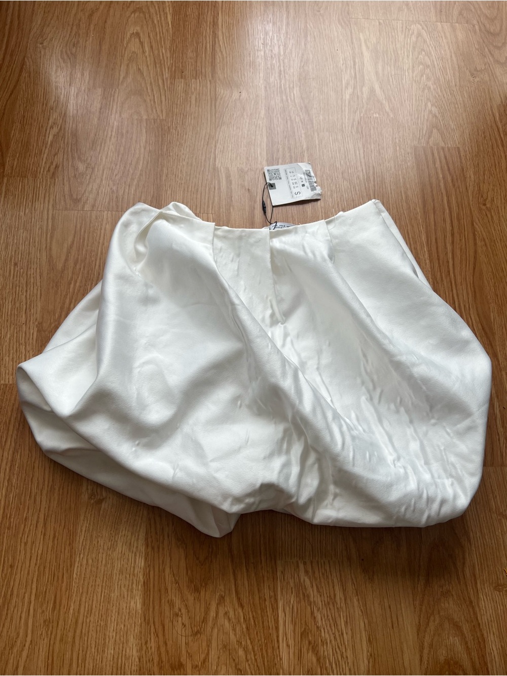 Zara White Satin Bubble Skirt